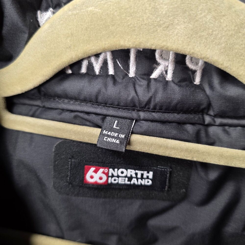 66 North Puffer Vest Size Large Black Quilted Insulated Full Zip Outdoor Active - Picture 5 of 13